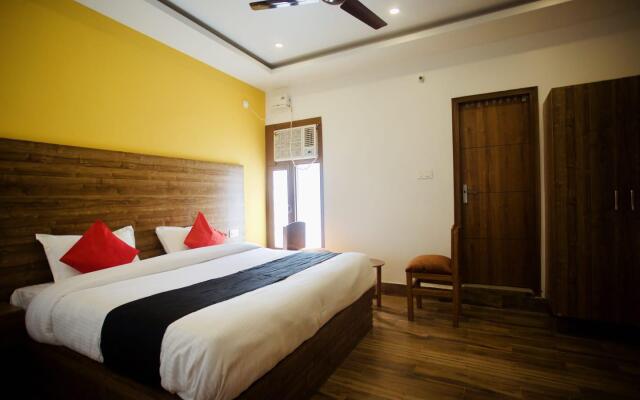 Lushy Days Hotel Nanda