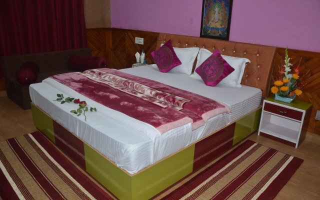 Hotel Plaza Residency