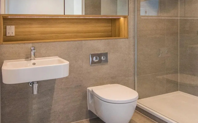 Design 1 Bed With Balcony