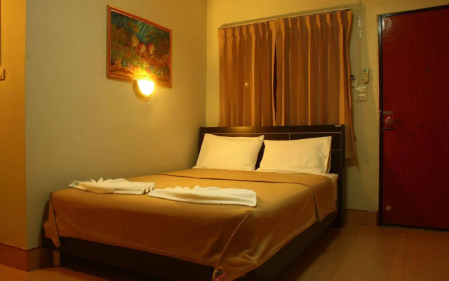 Phumthadarommanee Resort
