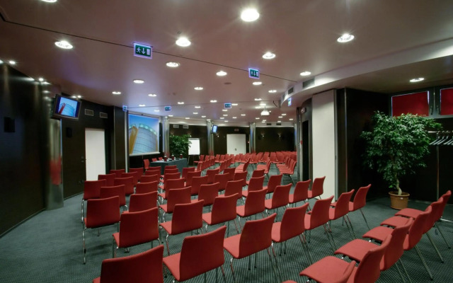 Antony Palace Hotel