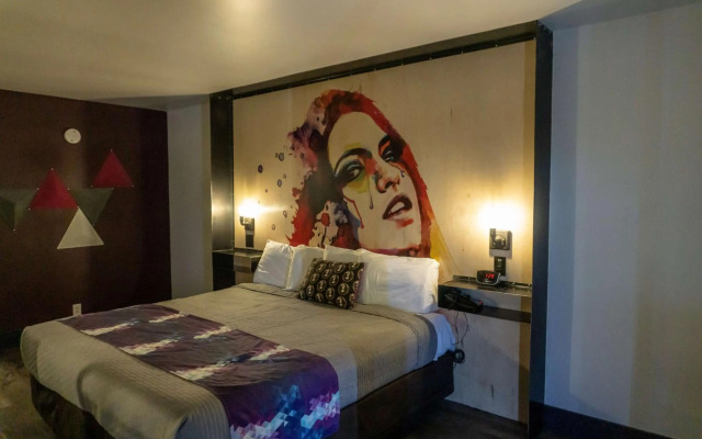 Downtown Phoenix Hotel