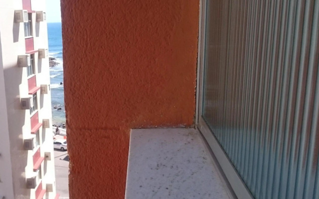 Ap Na Barra, Frente Do Farol