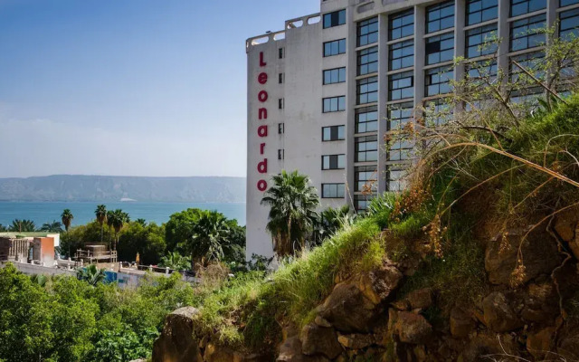Sea of Galilee 2BR Apt by the Promenade