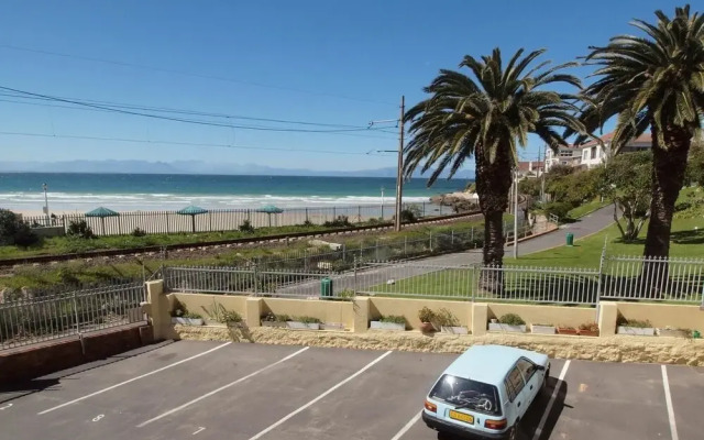 On the Beach Apartment