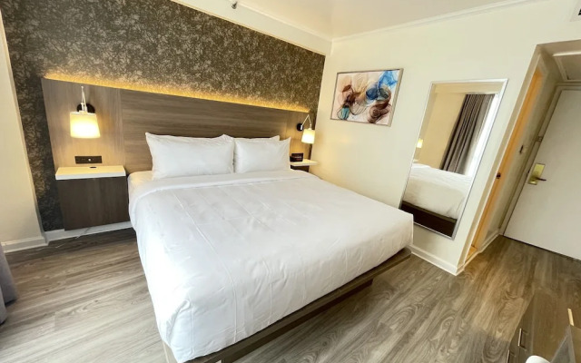 Garden Inn & Suites