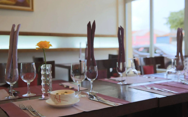 Hotel Ritz Roma Huambo