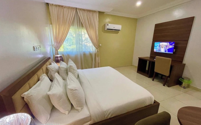 De Guest Pride Hotel and Suites