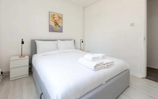 Spacious & Welcoming 4BD House - Kennington