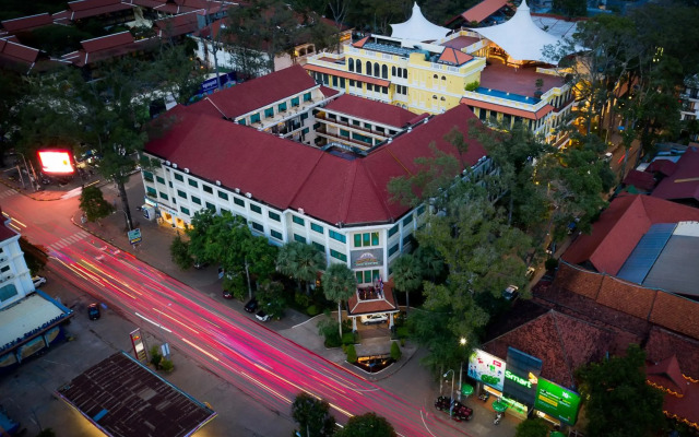 Angkor Holiday Hotel
