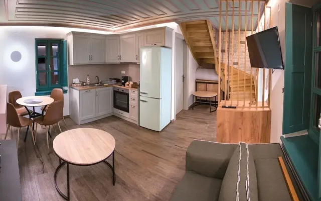 MAKRIS Papigo luxury suites
