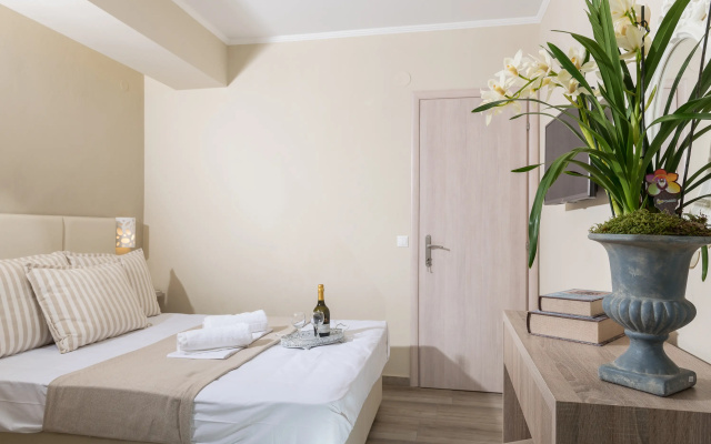 Ammos Beach Seaside Luxury Suites Hotel