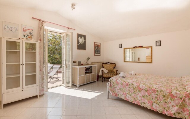 Awesome Home in Roma With 3 Bedrooms, Wifi and Outdoor Swimming Pool