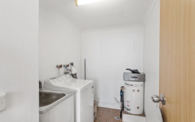 Portside 10 1 Donald Street