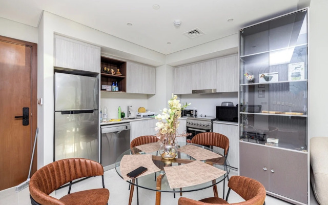 Cozy 1BR at Vida Residences Creek Beach