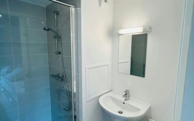 We Live In R - Suite 202