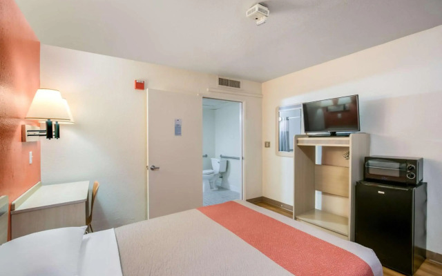 Motel 6 Williams, CA
