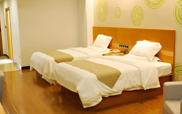 GreenTree Inn Zhenjiang Dagang New District Tonggang Road Butterfly Square