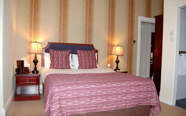 The Connaught Lodge