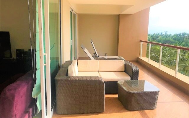 Delcanto Residences by LaTour