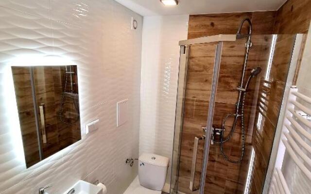 Apartament LAKE z widokiem na jezioro