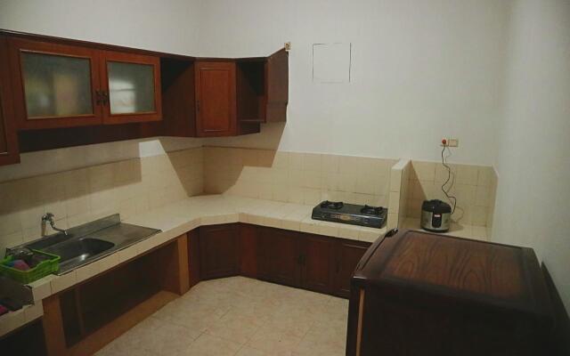 OYO 851 Rumah Mumu Kost & Homestay