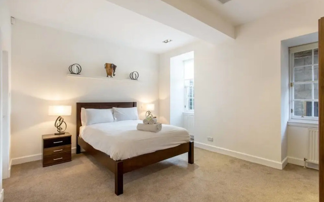 Charlotte Sq. Apartment Private Garden