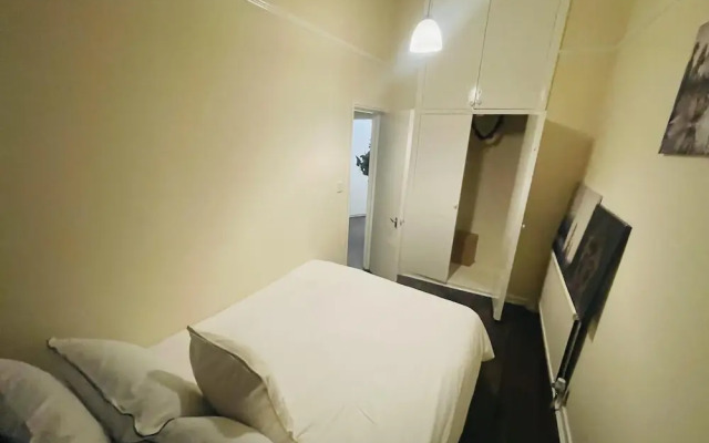 Captivating 2-bed Apartment in London Paddington