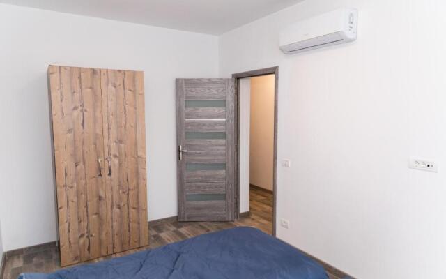 Apartament West