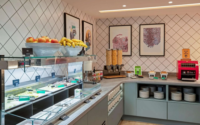 Hampton by Hilton Bath City