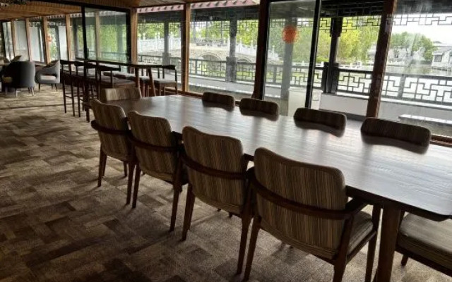 Green Vegetable Hotel