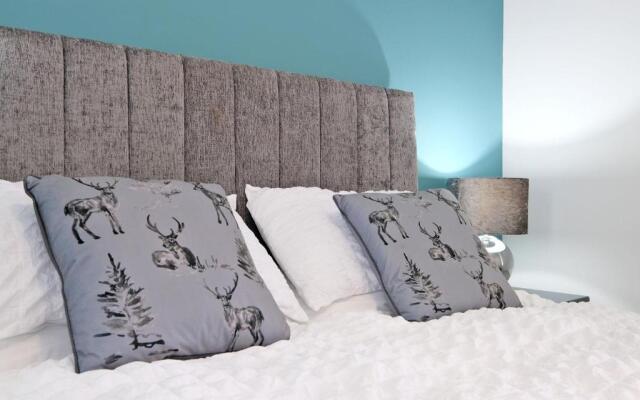 5* Luxury 1 Bedroom Apartment in City Centre