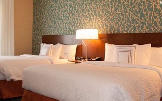 Fairfield Inn and Suites-Canton South