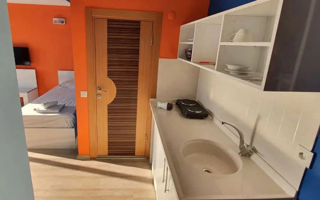 Dolly Apartments