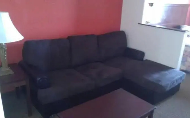 Robinson Inn and Suites