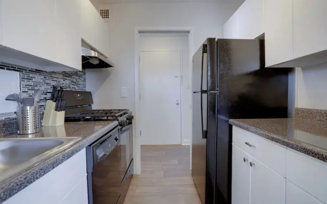 Executive Studio in Clarendon