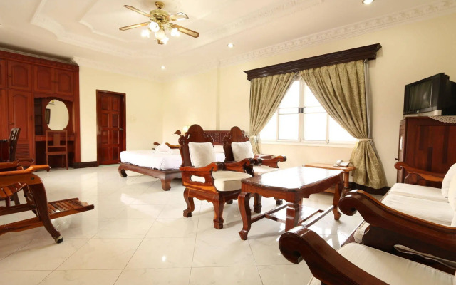 Lalco AR Hotel