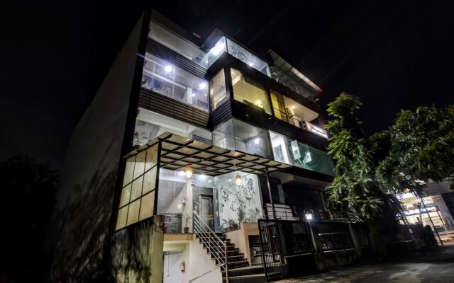 OYO 8982 Surya Residency