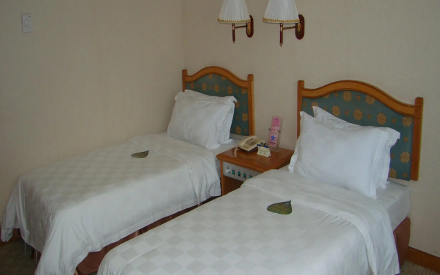 The Overseas Chinese Building Hotel – Guest Rooms – Shenzhen