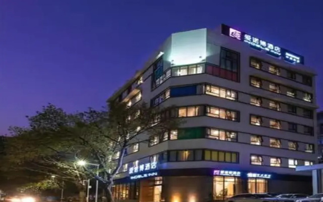 I Noble Hotel