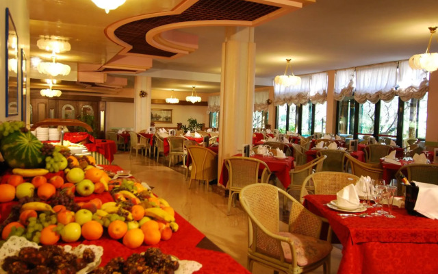 Park Hotel Oasi