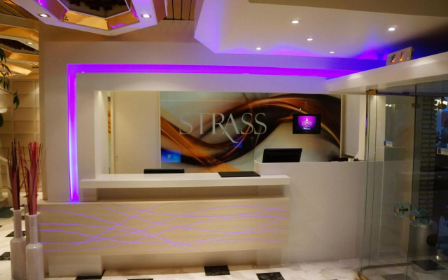 Hotel Strass