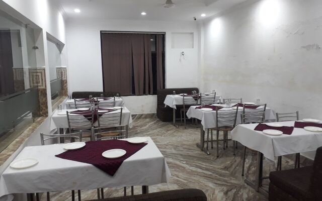 Hotel Vivek Inn by Mtmc Rooms