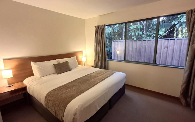Punga Grove – Guest Rooms – Franz Josef