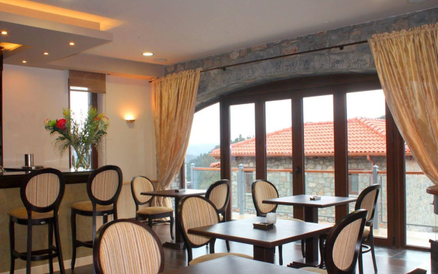 Nefeles Mainalon Luxury Residences & Lounge