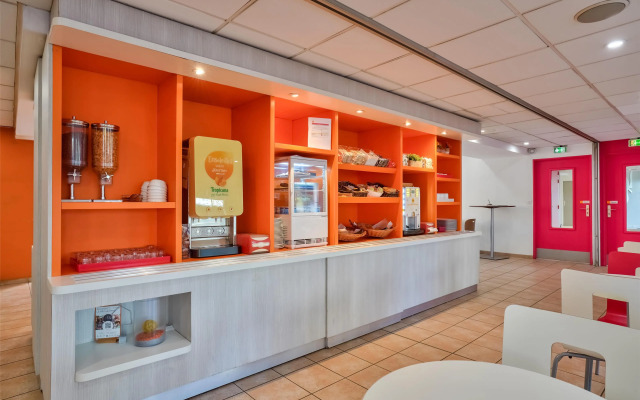 Premiere Classe Paris Ouest - Pont De Suresnes