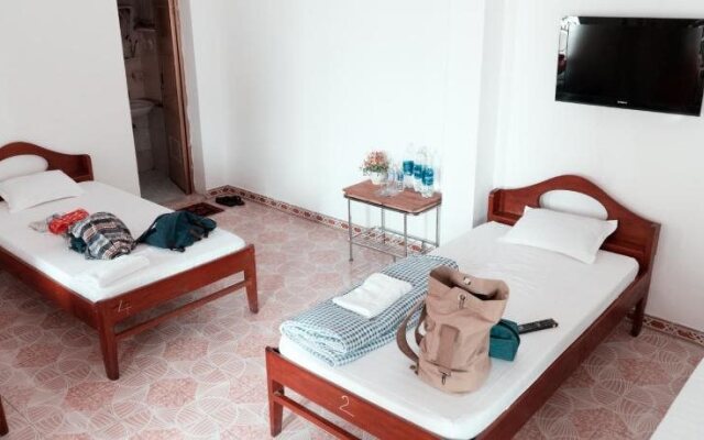 High Dream Hostel