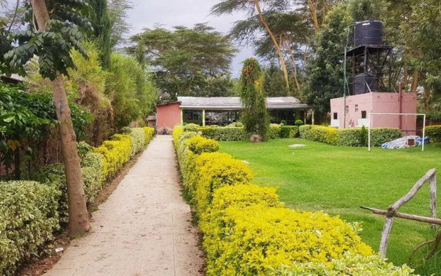 Hippo Safaris Resort