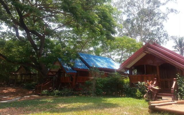 Ruenlookmai Resort