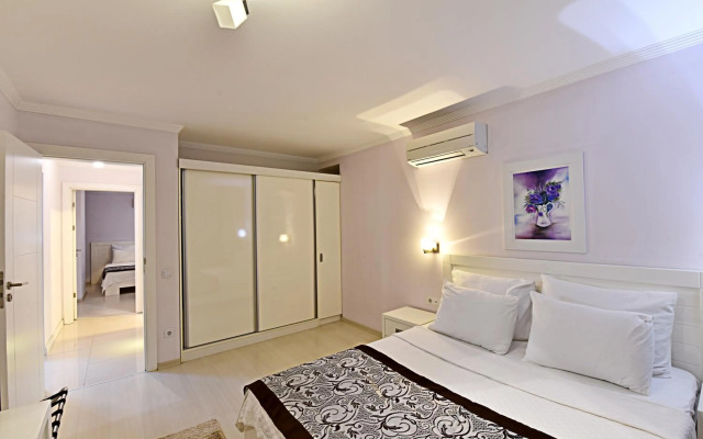 Royal Palm Residence